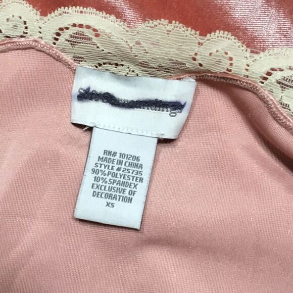 Soft Surroundings Vintage Velvet stretch top. 2-4 - Picture 7 of 8